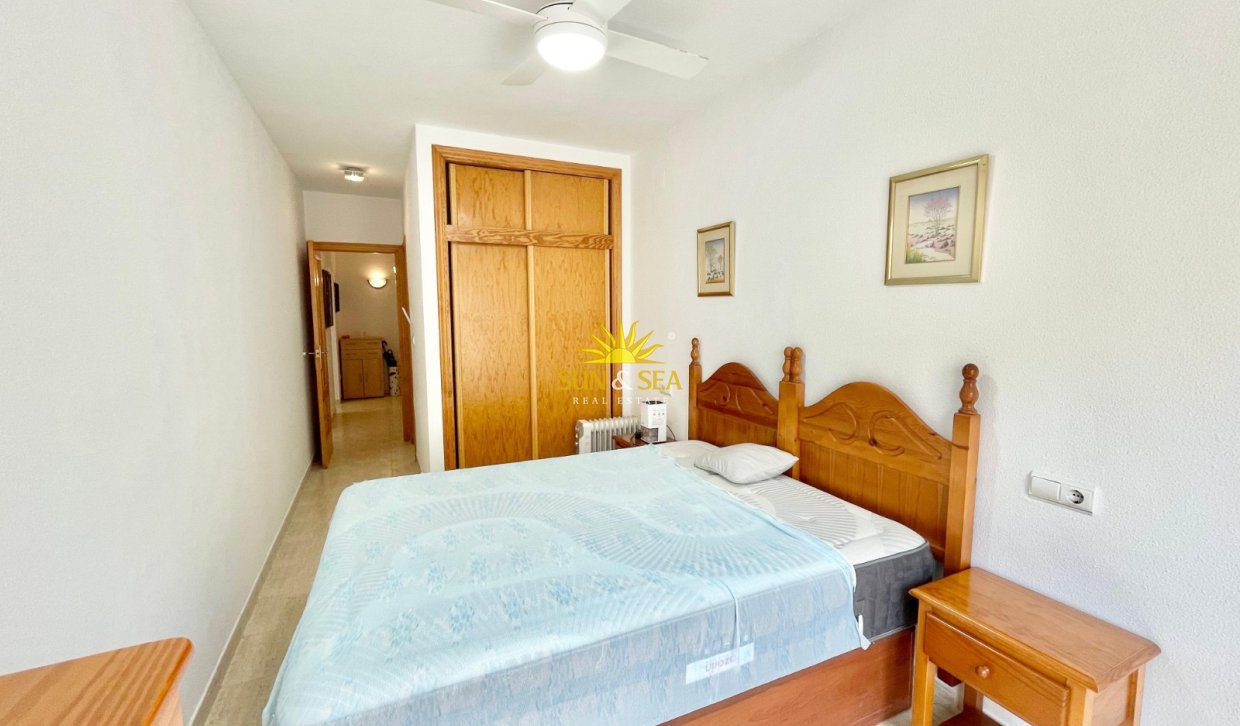 Alquiler a largo plazo - Apartamento - Torrevieja - Centro