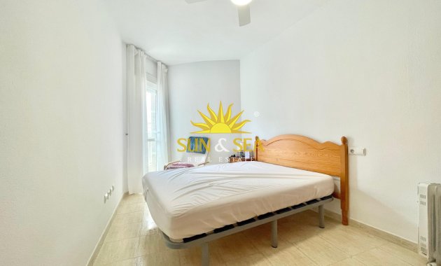 Alquiler a largo plazo - Apartamento - Torrevieja - Centro