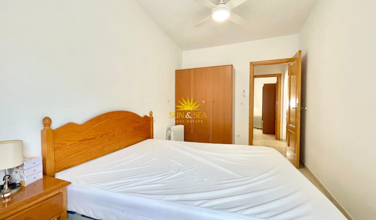 Alquiler a largo plazo - Apartamento - Torrevieja - Centro