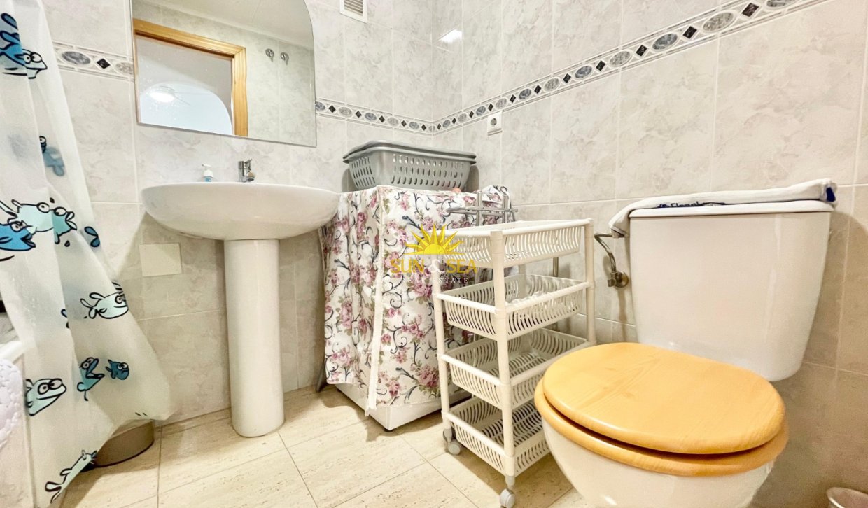 Alquiler a largo plazo - Apartamento - Torrevieja - Centro