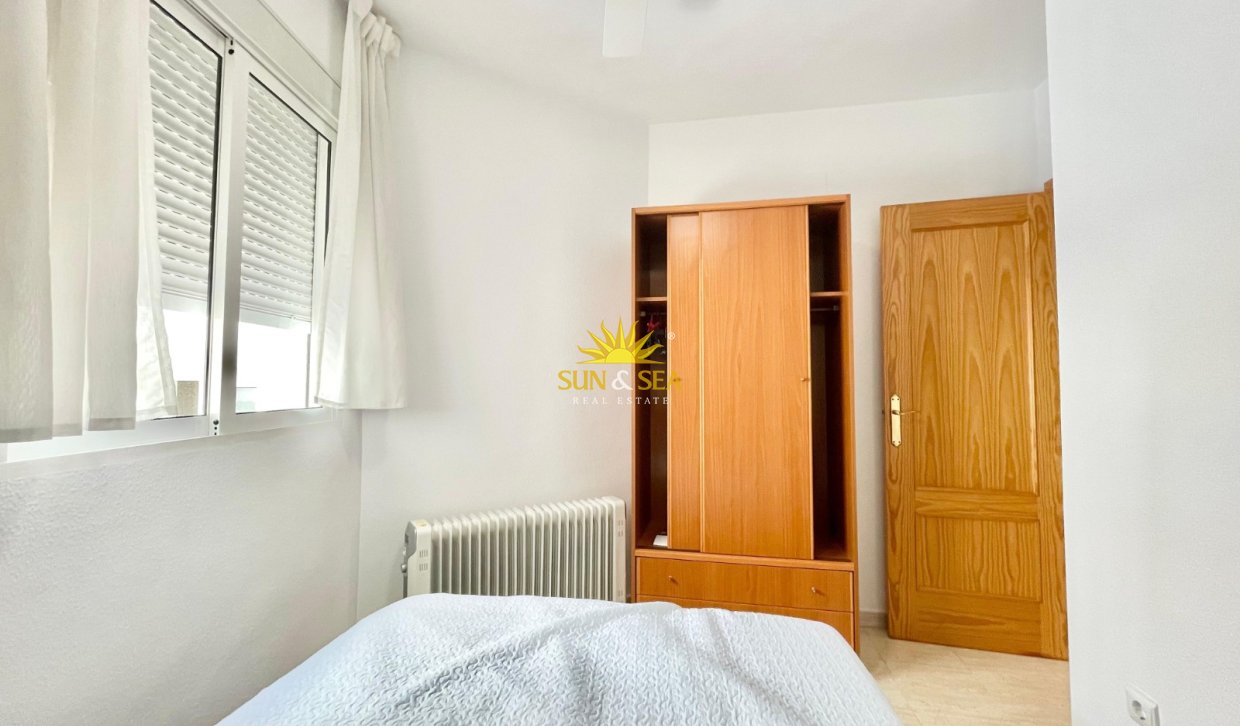 Alquiler a largo plazo - Apartamento - Torrevieja - Centro