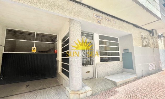 Alquiler a largo plazo - Apartamento - Torrevieja - Centro
