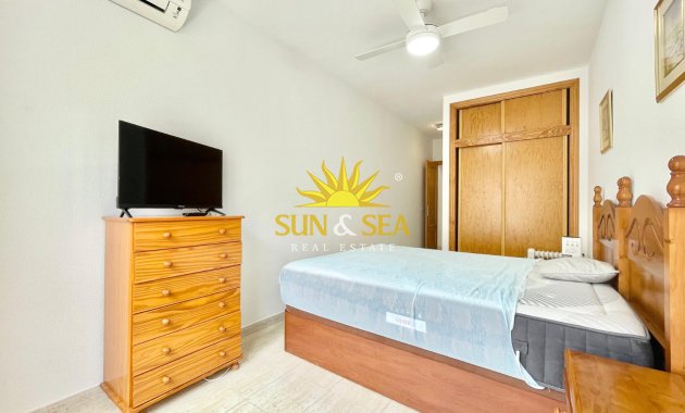 Alquiler a largo plazo - Apartamento - Torrevieja - Centro