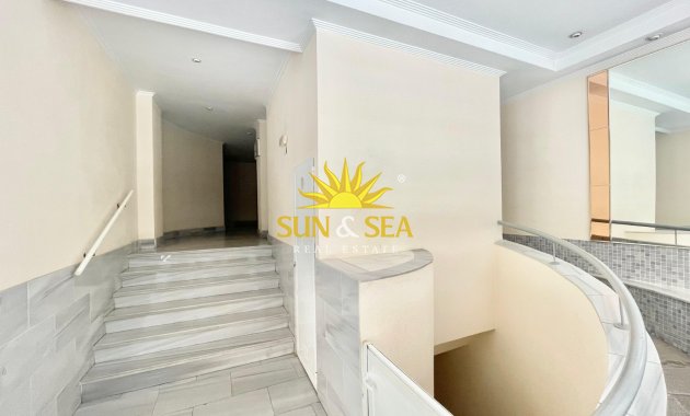 Alquiler a largo plazo - Apartamento - Torrevieja - Centro