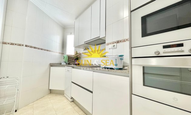 Alquiler a largo plazo - Apartamento - Torrevieja - Centro