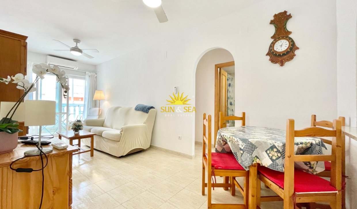 Alquiler a largo plazo - Apartamento - Torrevieja - Centro