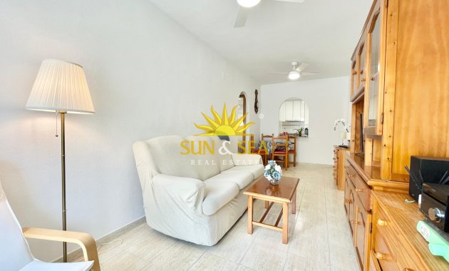 Alquiler a largo plazo - Apartamento - Torrevieja - Centro
