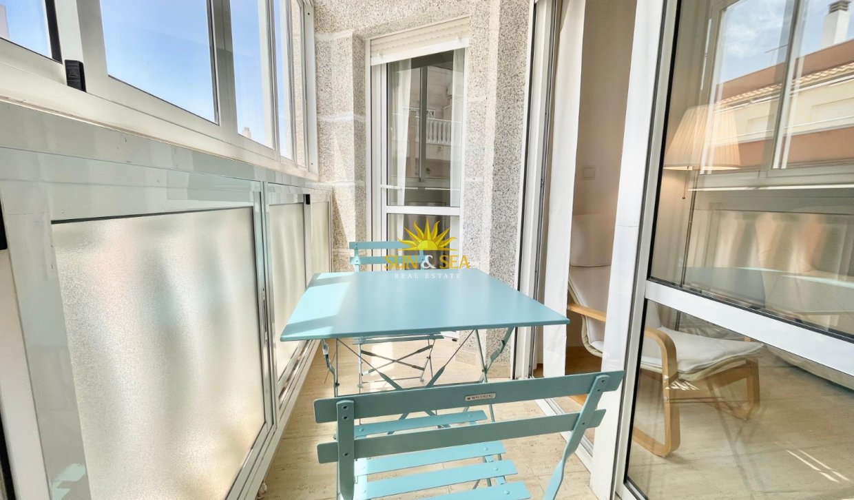 Alquiler a largo plazo - Apartamento - Torrevieja - Centro