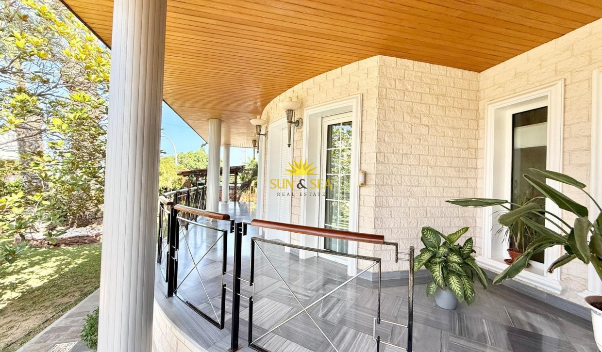 Resale - Villa / Semi detached - San Pedro del Pinatar - San Pedro de Pinatar