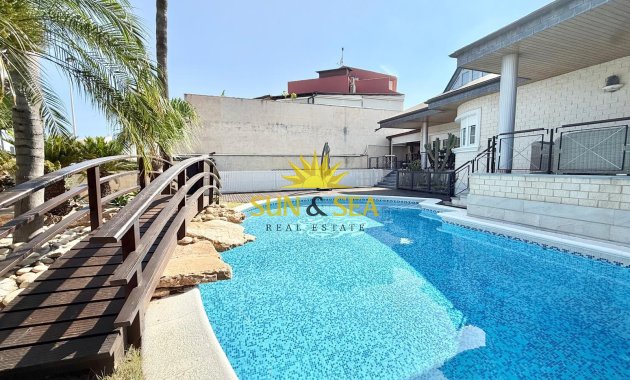 Resale - Villa / Semi detached - San Pedro del Pinatar - San Pedro de Pinatar