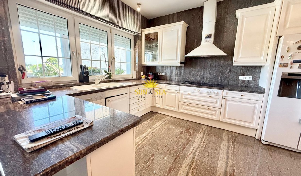 Resale - Villa / Semi detached - San Pedro del Pinatar - San Pedro de Pinatar