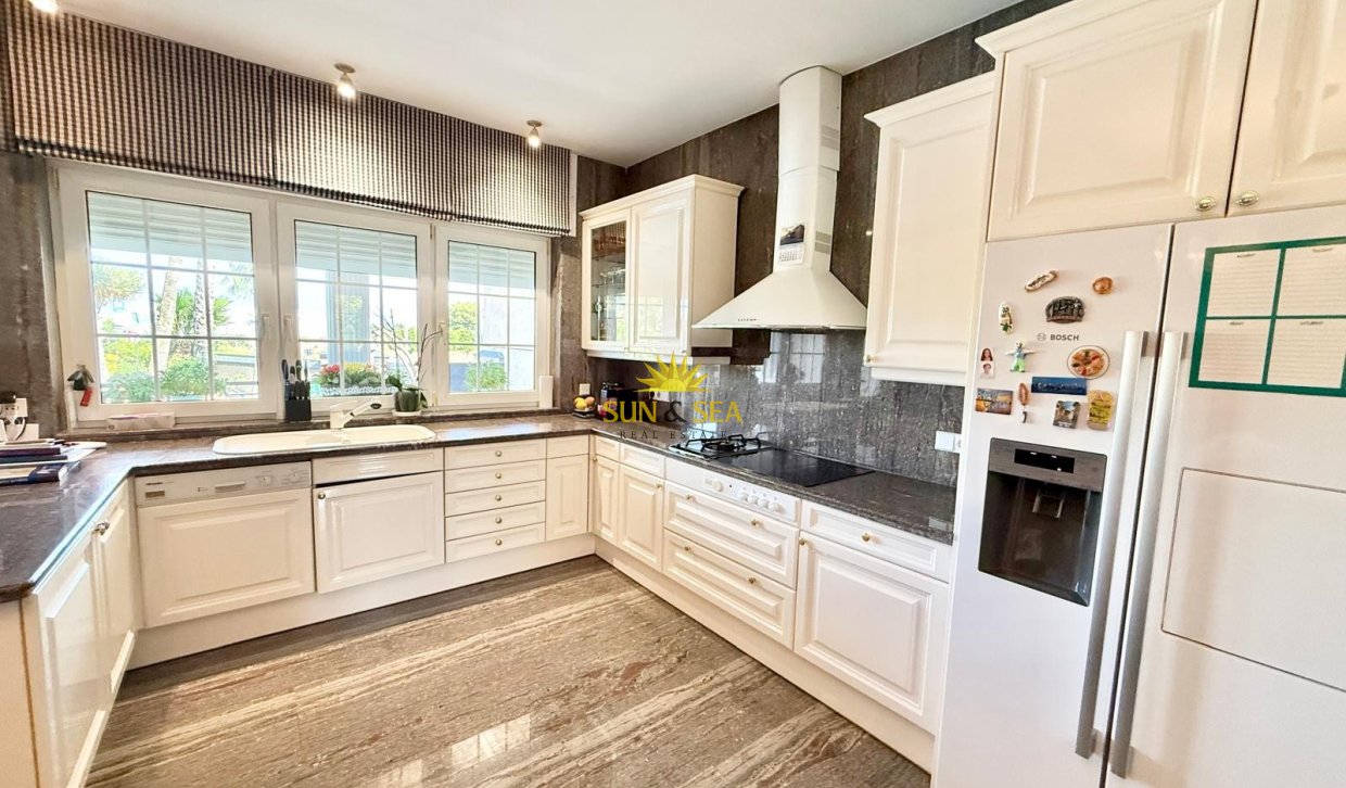 Resale - Villa / Semi detached - San Pedro del Pinatar - San Pedro de Pinatar