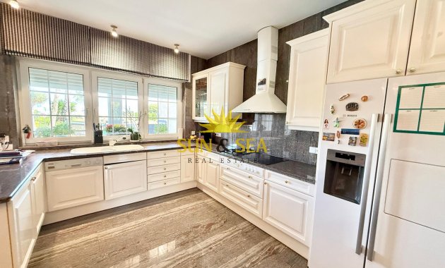 Resale - Villa / Semi detached - San Pedro del Pinatar - San Pedro de Pinatar