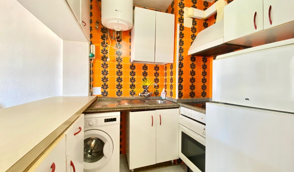 Resale - Apartment - Cartagena - Playa Honda