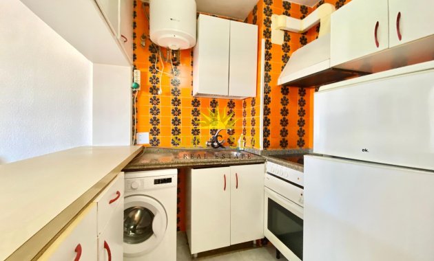 Resale - Apartment - Cartagena - Playa Honda