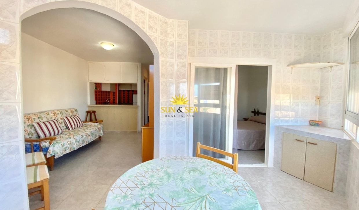 Resale - Apartment - Cartagena - Playa Honda