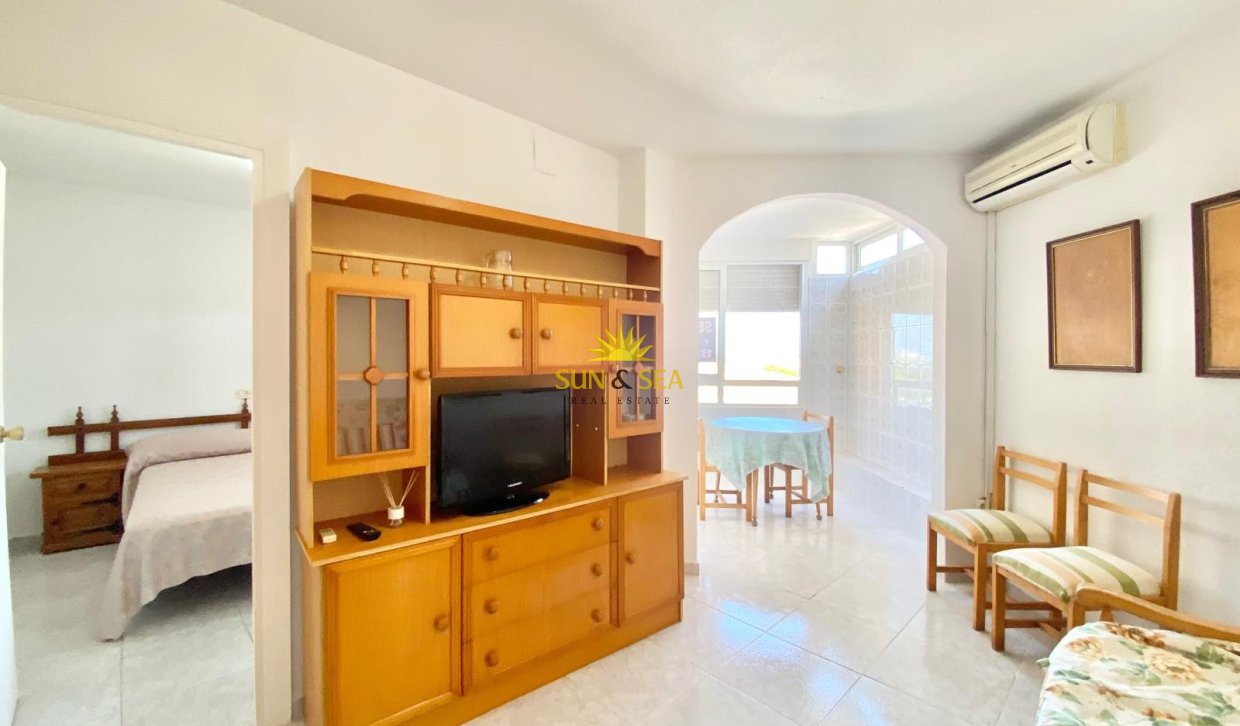 Resale - Apartment - Cartagena - Playa Honda