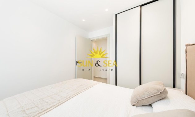 Reventa - Atico - Torrevieja - Playa del Acequión
