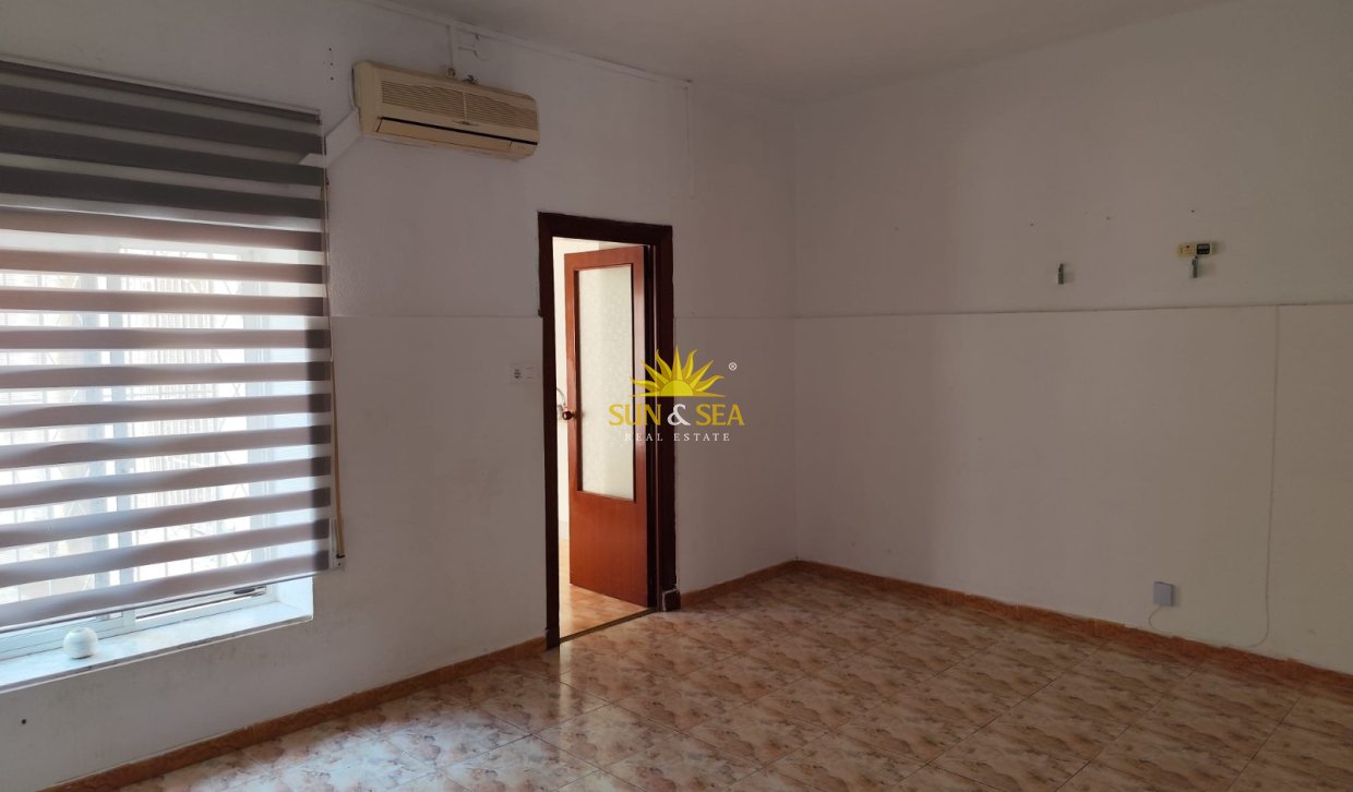Wiederverkauf - Ground Floor - 