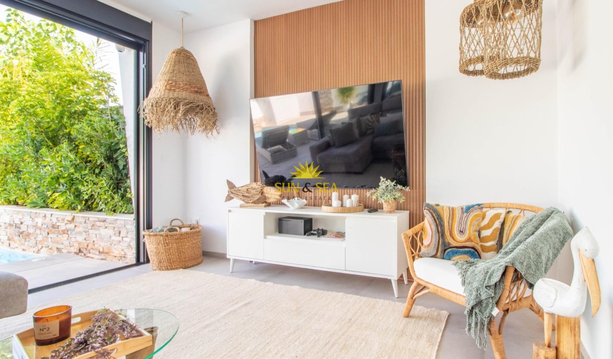 Resale - Villa / Semi detached - Santiago de la ribera - zona san blas