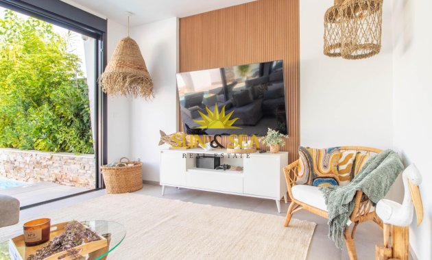 Resale - Villa / Semi detached - Santiago de la ribera - zona san blas