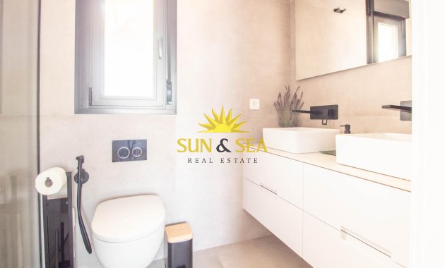Resale - Villa / Semi detached - Santiago de la ribera - zona san blas
