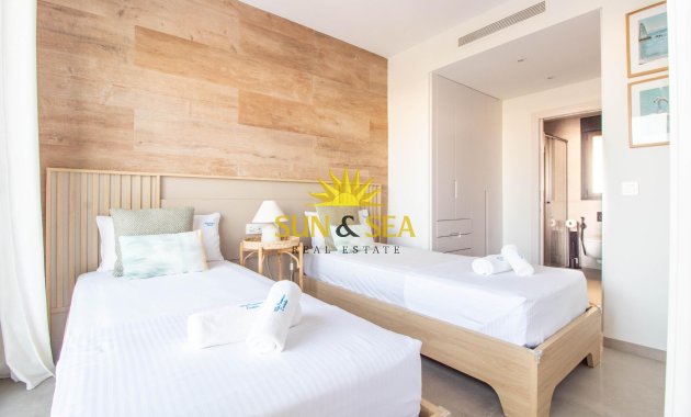 Resale - Villa / Semi detached - Santiago de la ribera - zona san blas