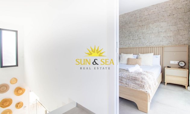 Resale - Villa / Semi detached - Santiago de la ribera - zona san blas
