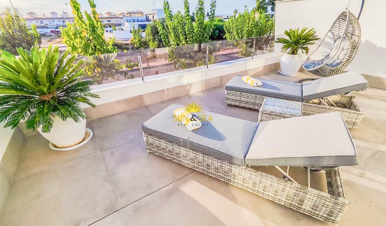 Resale - Villa / Semi detached - Santiago de la ribera - zona san blas