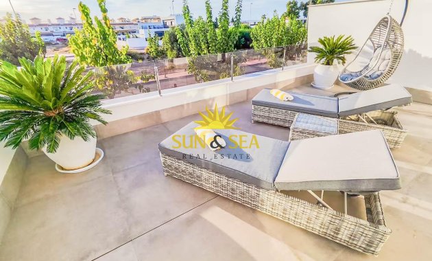 Resale - Villa / Semi detached - Santiago de la ribera - zona san blas