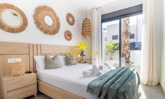 Resale - Villa / Semi detached - Santiago de la ribera - zona san blas