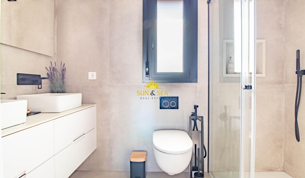 Resale - Villa / Semi detached - Santiago de la ribera - zona san blas