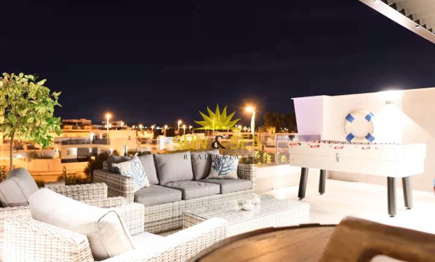 Resale - Villa / Semi detached - Santiago de la ribera - zona san blas