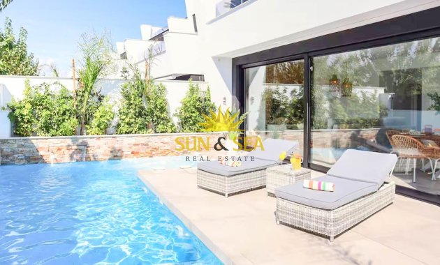 Resale - Villa / Semi detached - Santiago de la ribera - zona san blas