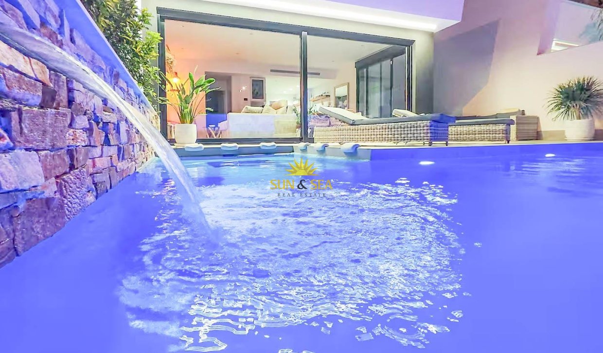 Resale - Villa / Semi detached - Santiago de la ribera - zona san blas