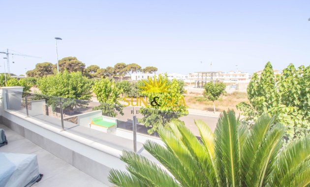 Resale - Villa / Semi detached - Santiago de la ribera - zona san blas
