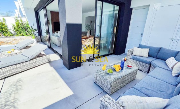 Resale - Villa / Semi detached - Santiago de la ribera - zona san blas