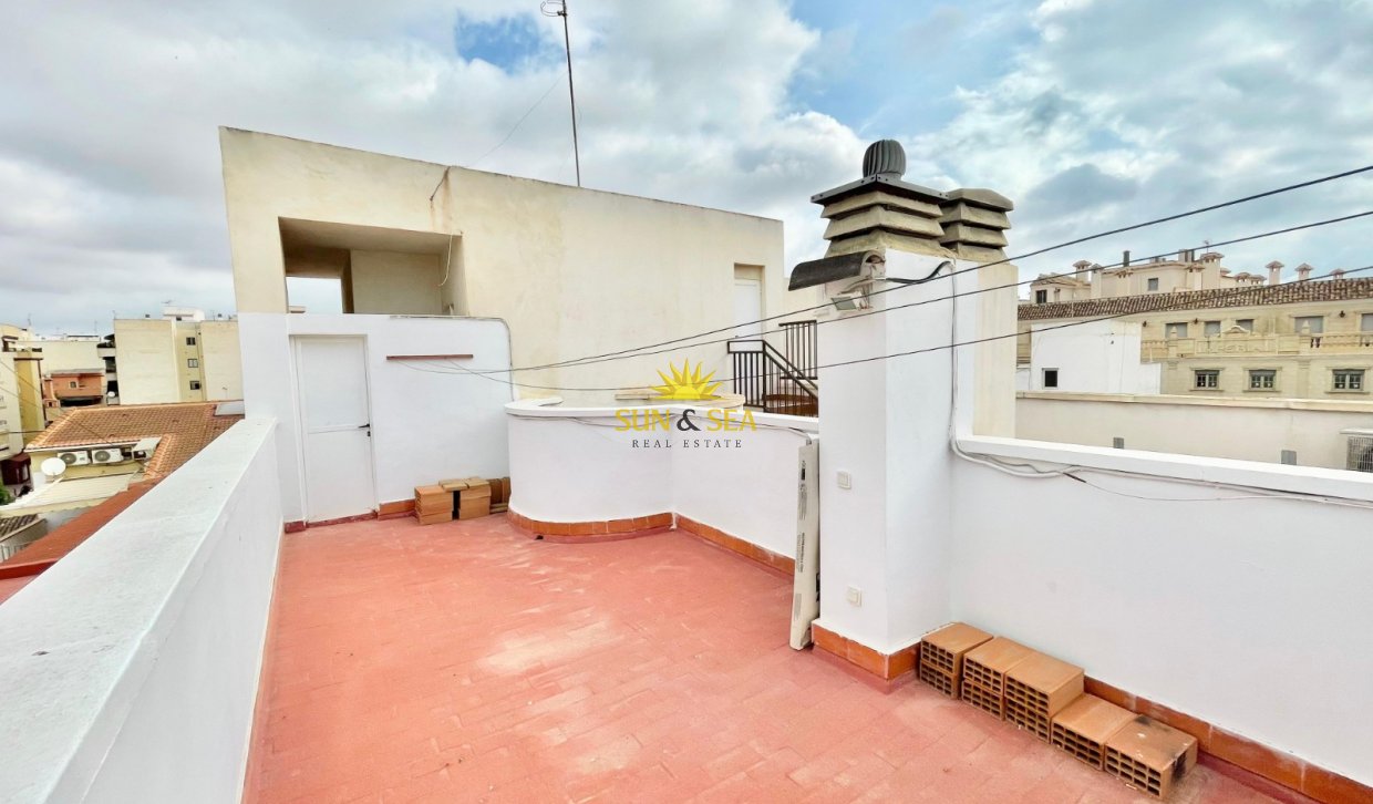 Reventa - Atico - Torrevieja - Centro