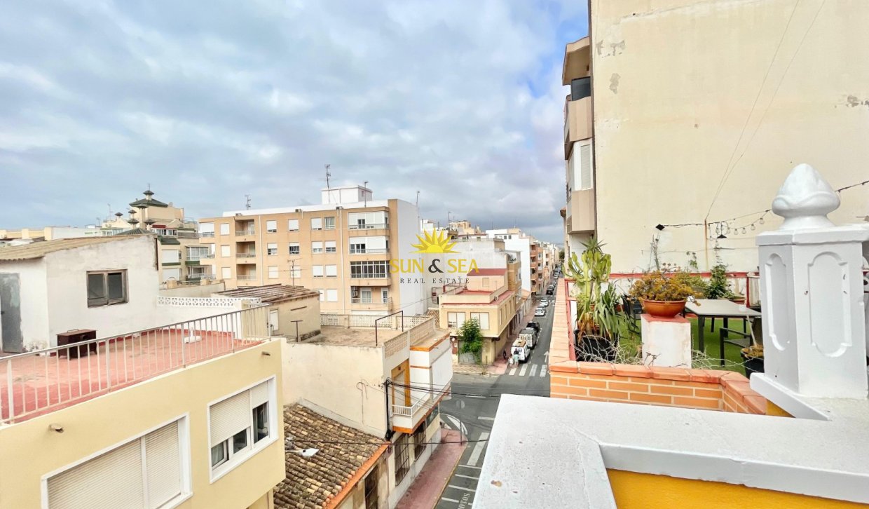 Reventa - Atico - Torrevieja - Centro