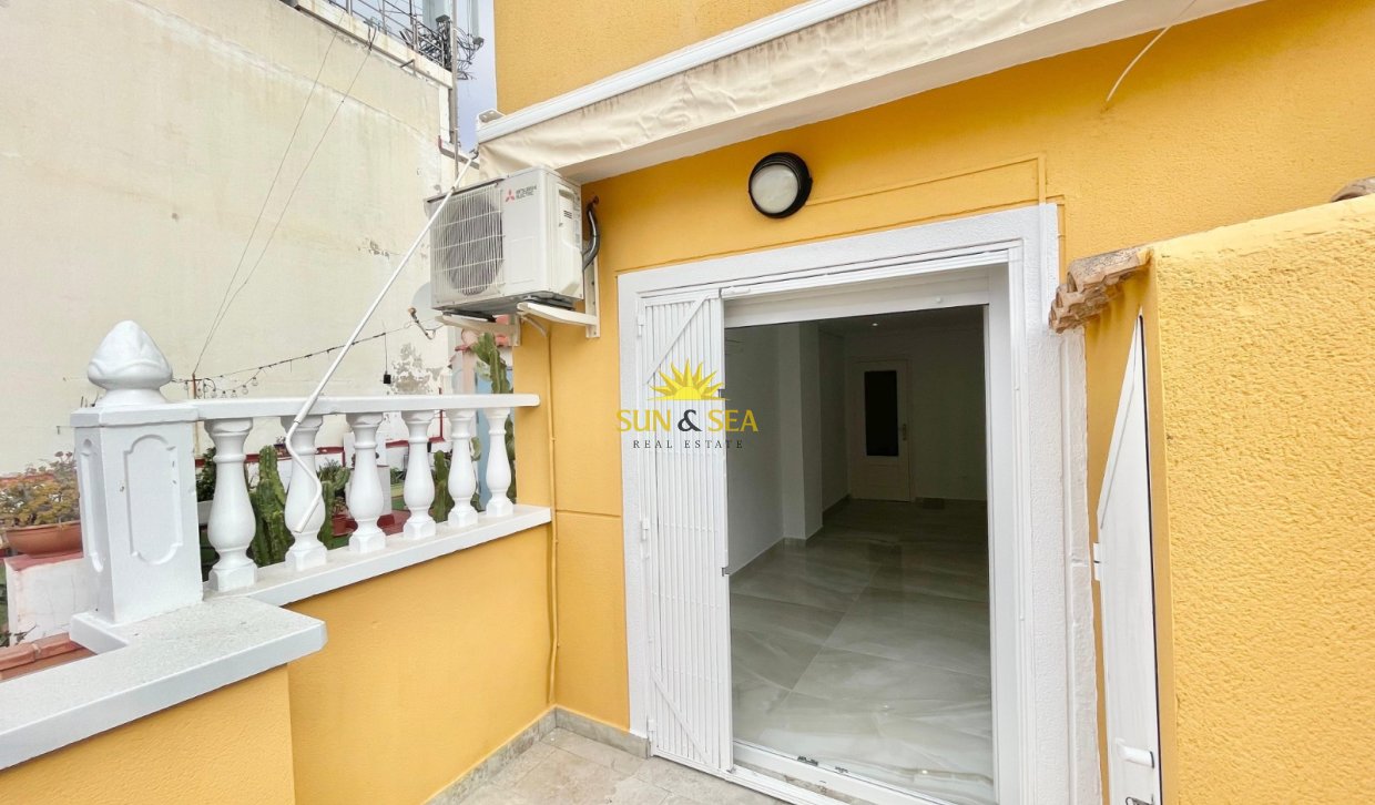 Reventa - Atico - Torrevieja - Centro