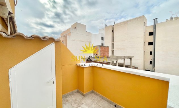Reventa - Atico - Torrevieja - Centro