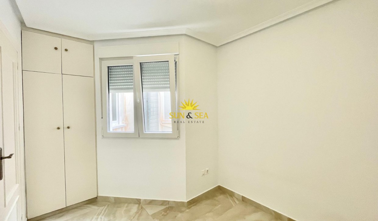 Reventa - Atico - Torrevieja - Centro