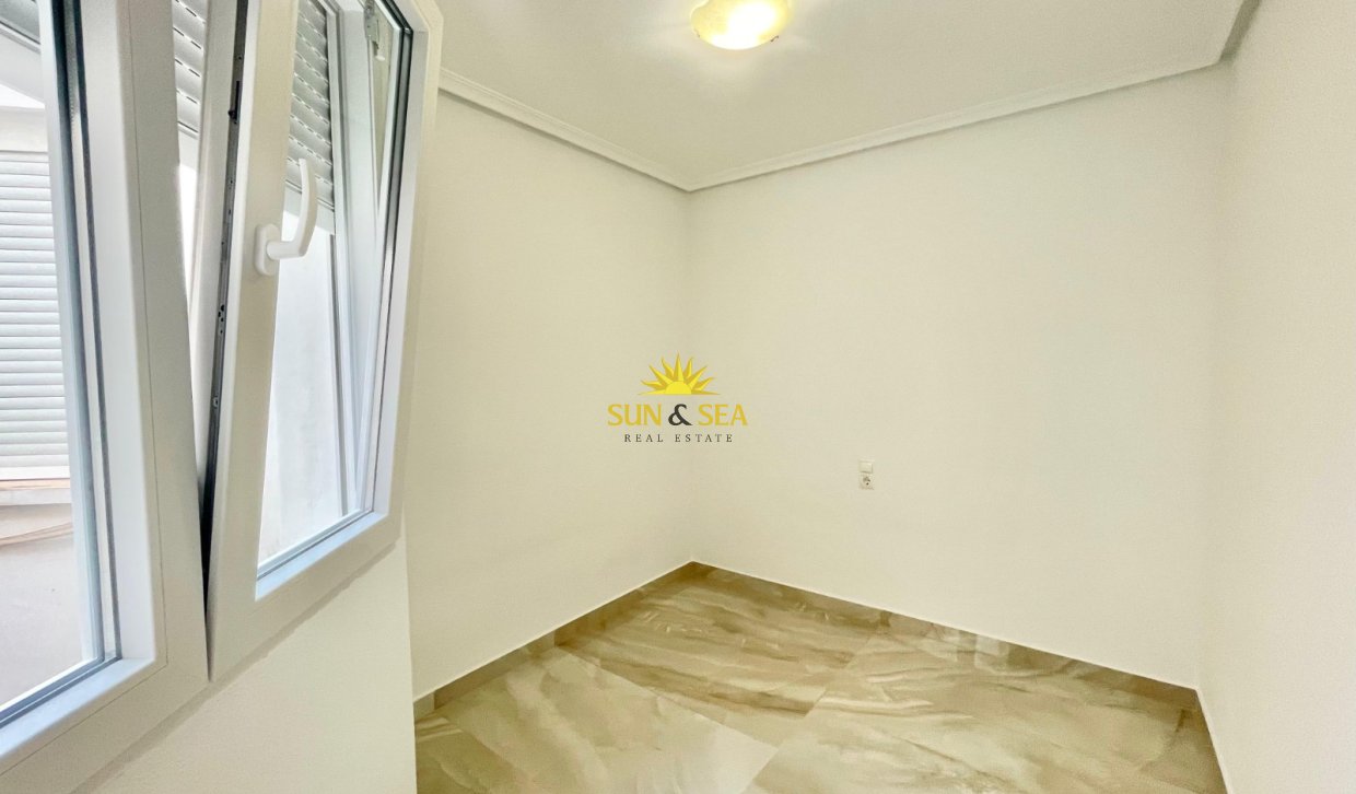 Reventa - Atico - Torrevieja - Centro