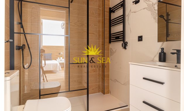 Reventa - Villa / Semi separado - Torrevieja - Los altos