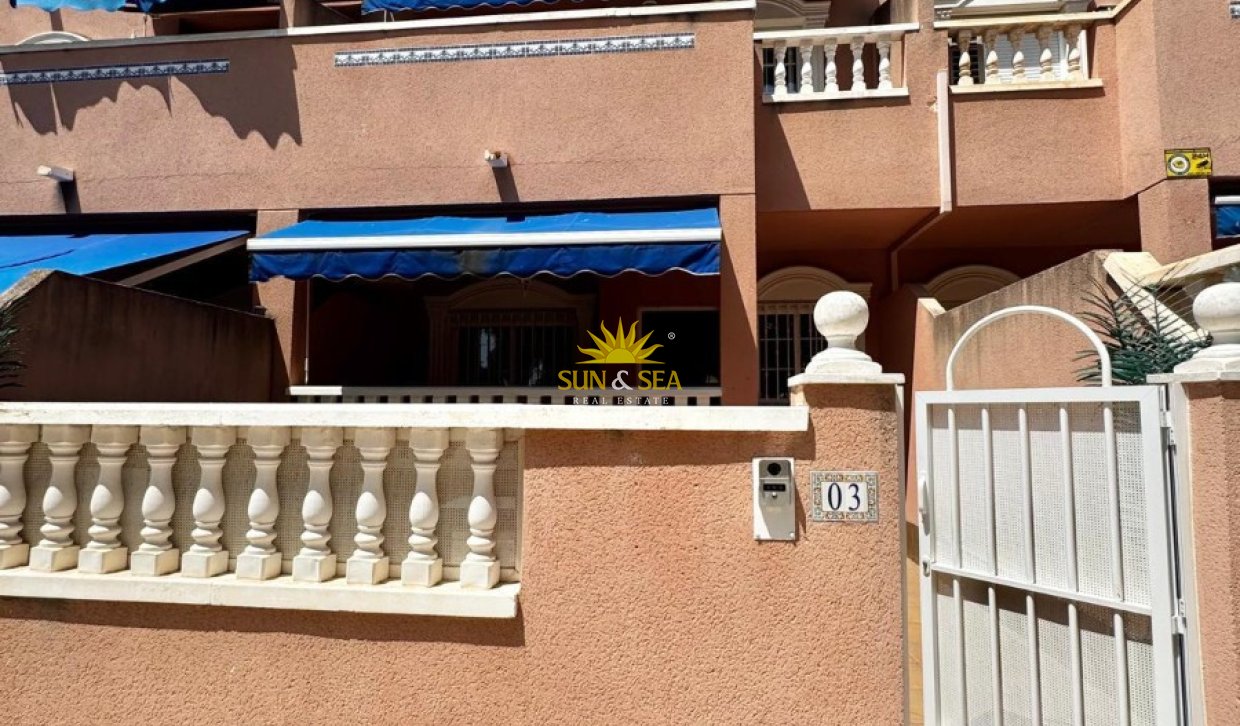Alquiler a largo plazo - Chalet - Santa Pola
