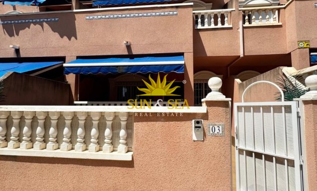 Alquiler a largo plazo - Chalet - Santa Pola