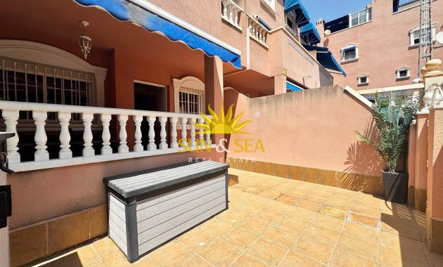 Alquiler a largo plazo - Chalet - Santa Pola