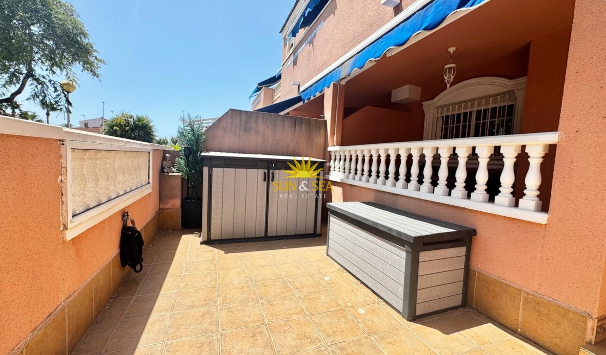 Alquiler a largo plazo - Chalet - Santa Pola
