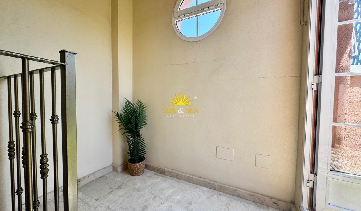 Alquiler a largo plazo - Chalet - Santa Pola