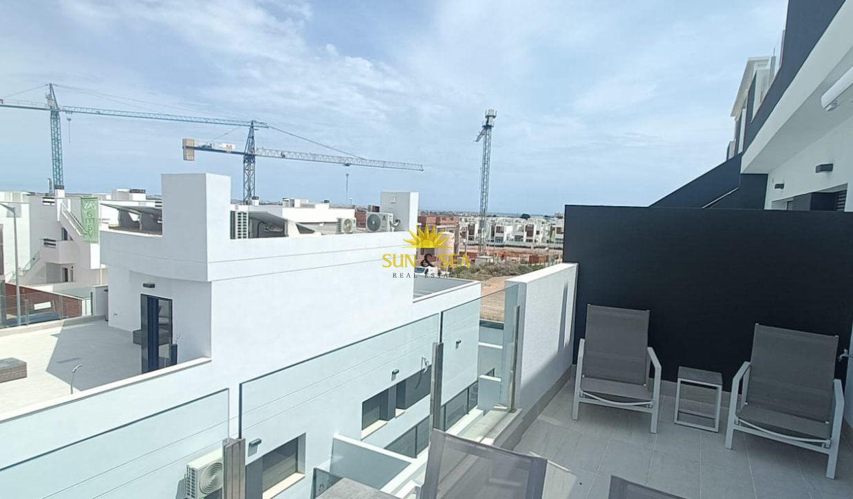 Long Term Rental - Penthouse - Torrevieja - Los altos